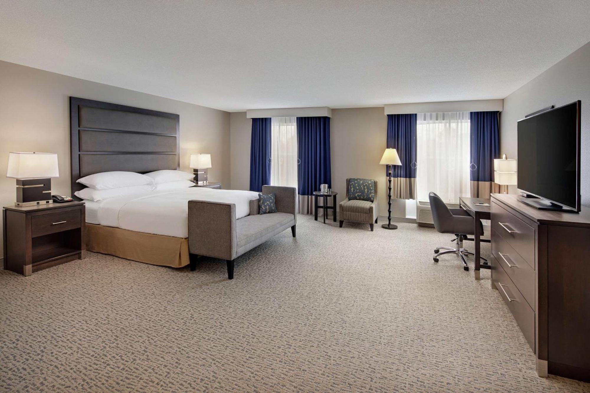 Doubletree Richmond Airport Hotel Sandston Bagian luar foto